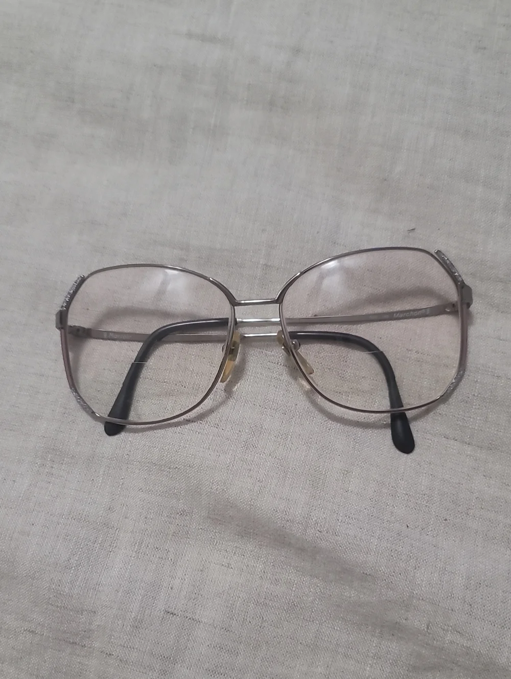 Women's Silver Metal Rim Vintage 70s Eyeglasses with Bling Temple Tips